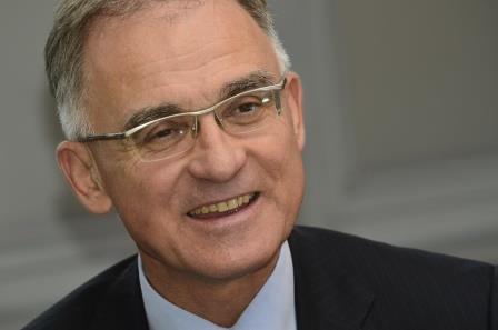 Dr. A. byrt